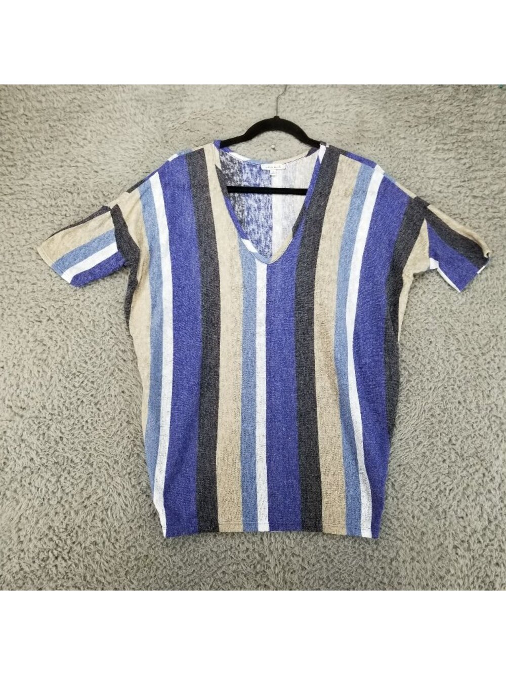 White Birch Top Womens Small Blue Striped Short Sleeve V Neck Shirt